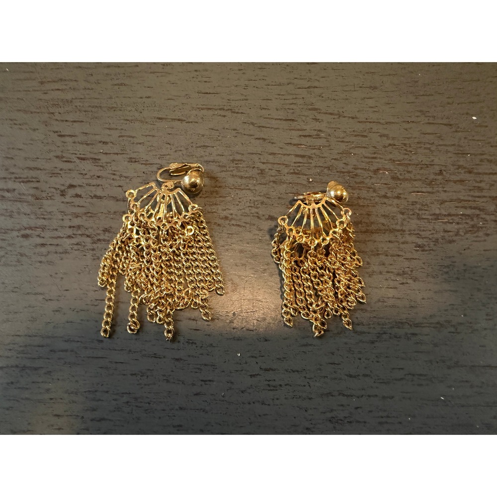 Vintage Gold Tone Fan Fringe Clip On Earrings Dangle Multi Strand Chain Retro